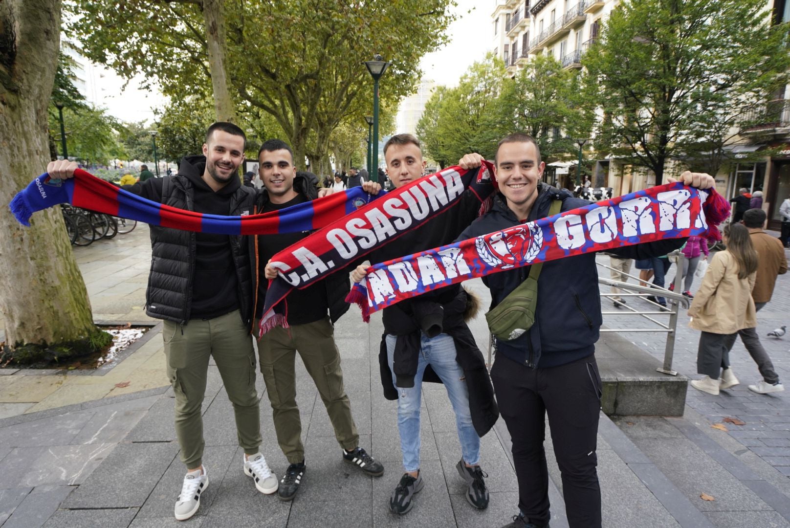 Así han vivido la previa del partido en Donostia los aficionados de Osasuna
