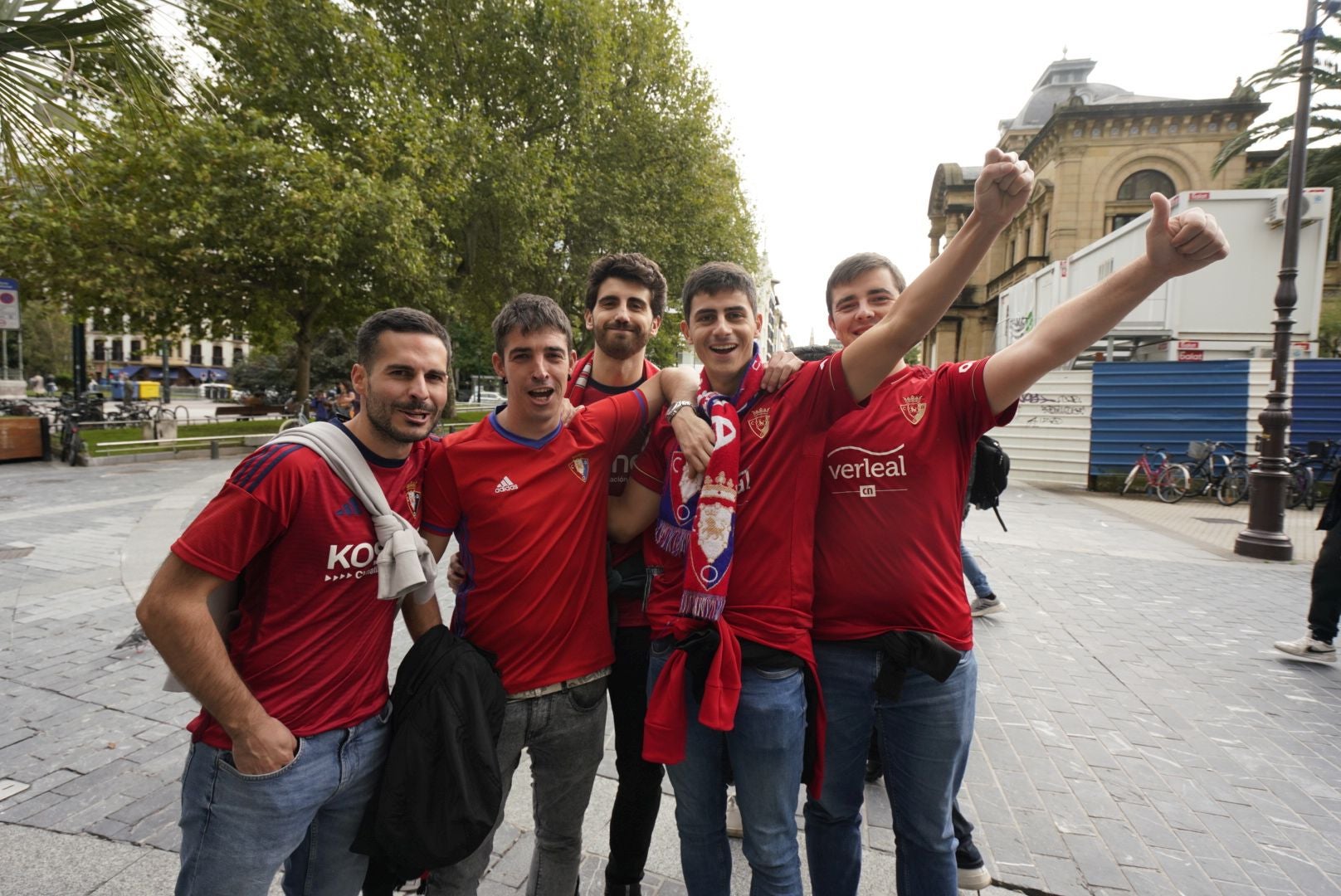 Así han vivido la previa del partido en Donostia los aficionados de Osasuna