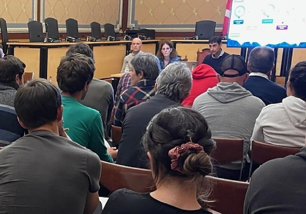 Charla informativa realizada en Bergara.