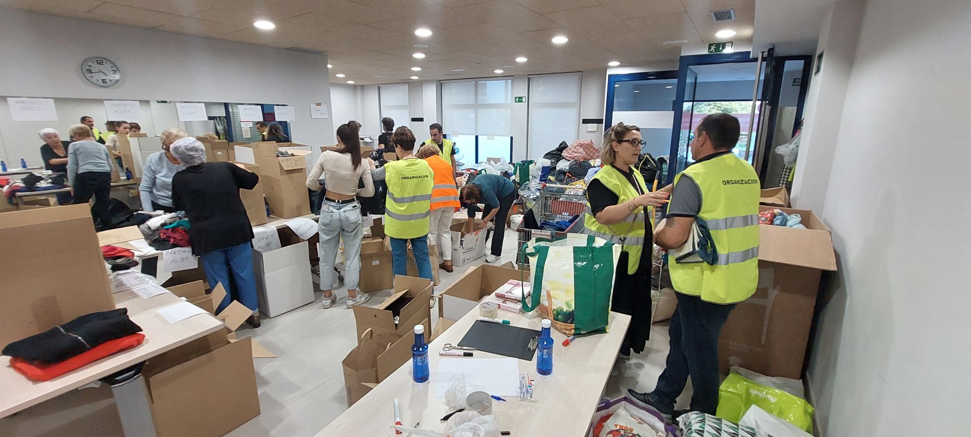 Irun se vuelca con los damnificados por la DANA