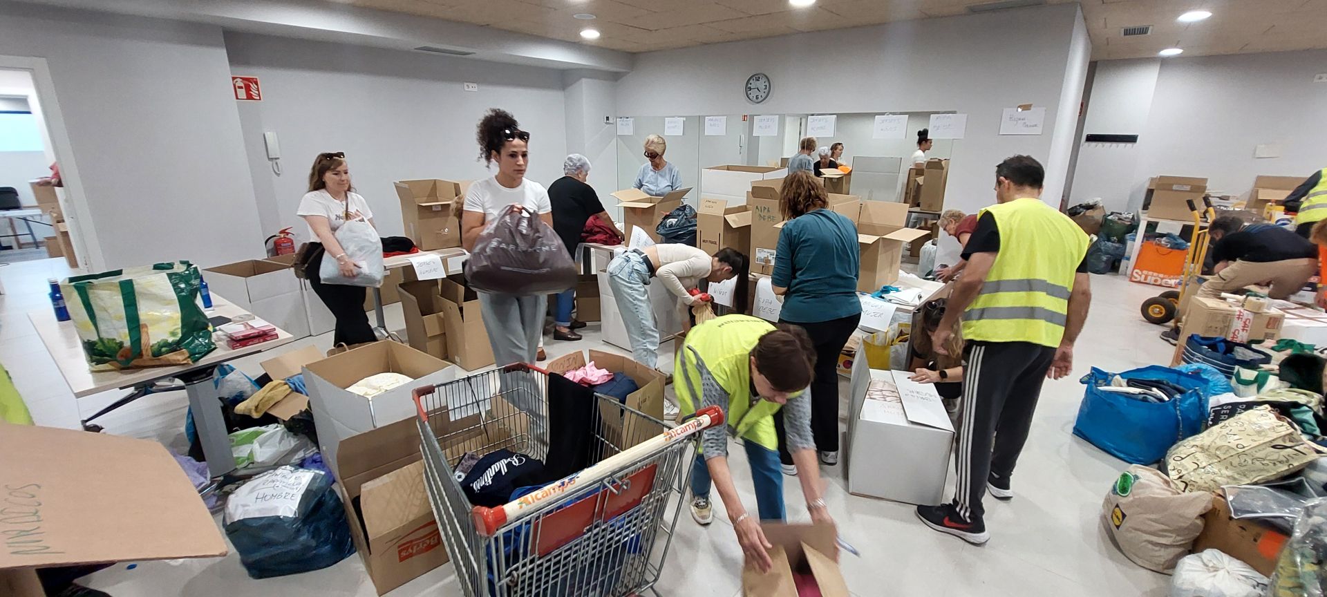 Irun se vuelca con los damnificados por la DANA