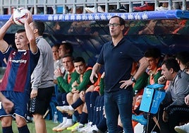 «Ahora es momento de estar unidos», clama Etxeberria