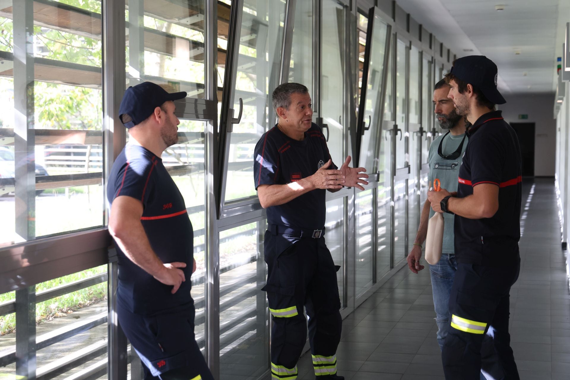 Bomberos de Donostia parten hacia Valencia para ayudar a los afectados por la DANA