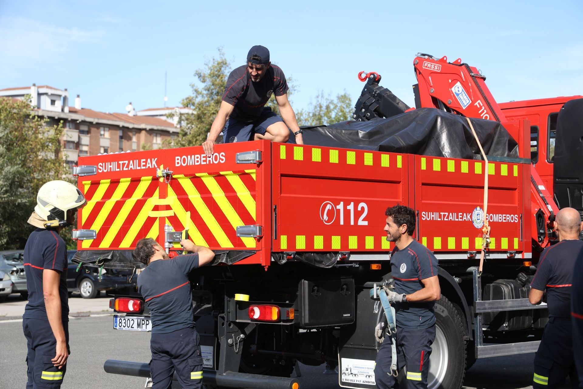 Bomberos de Donostia parten hacia Valencia para ayudar a los afectados por la DANA