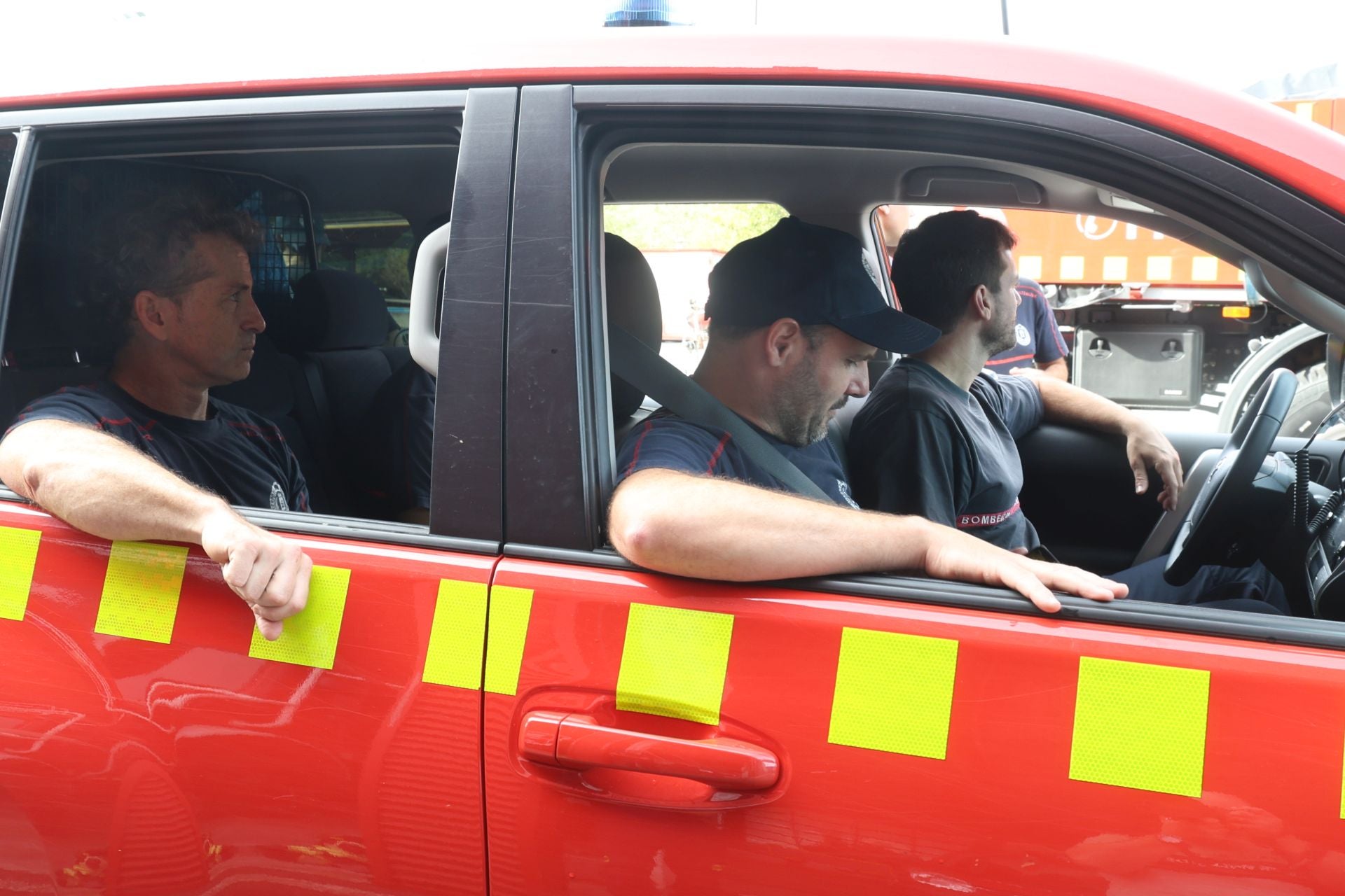 Bomberos de Donostia parten hacia Valencia para ayudar a los afectados por la DANA