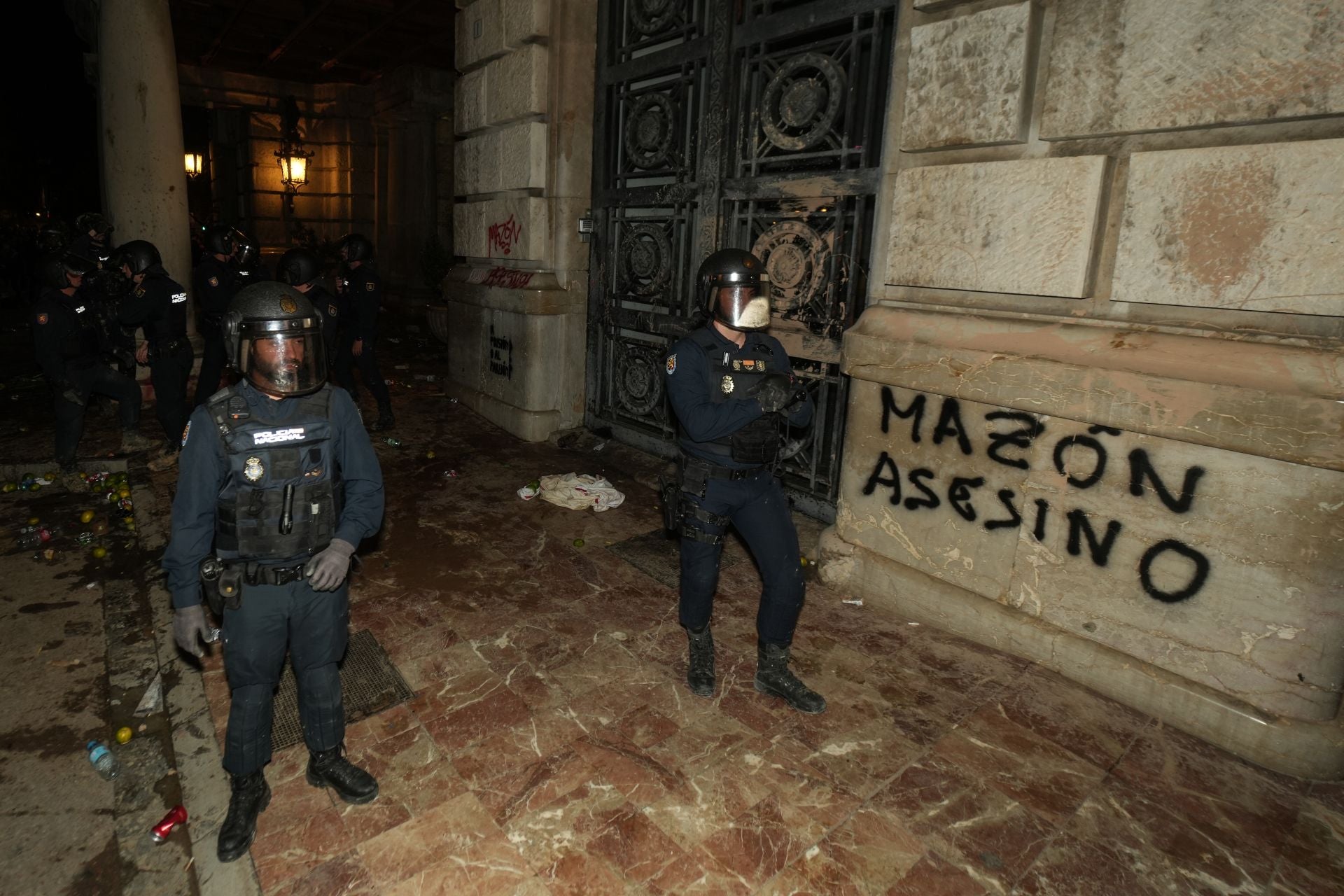 Las imágenes de los disturbios en Valencia tras la manifestación