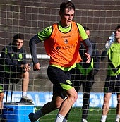 Turrientes, otro soldado para Imanol