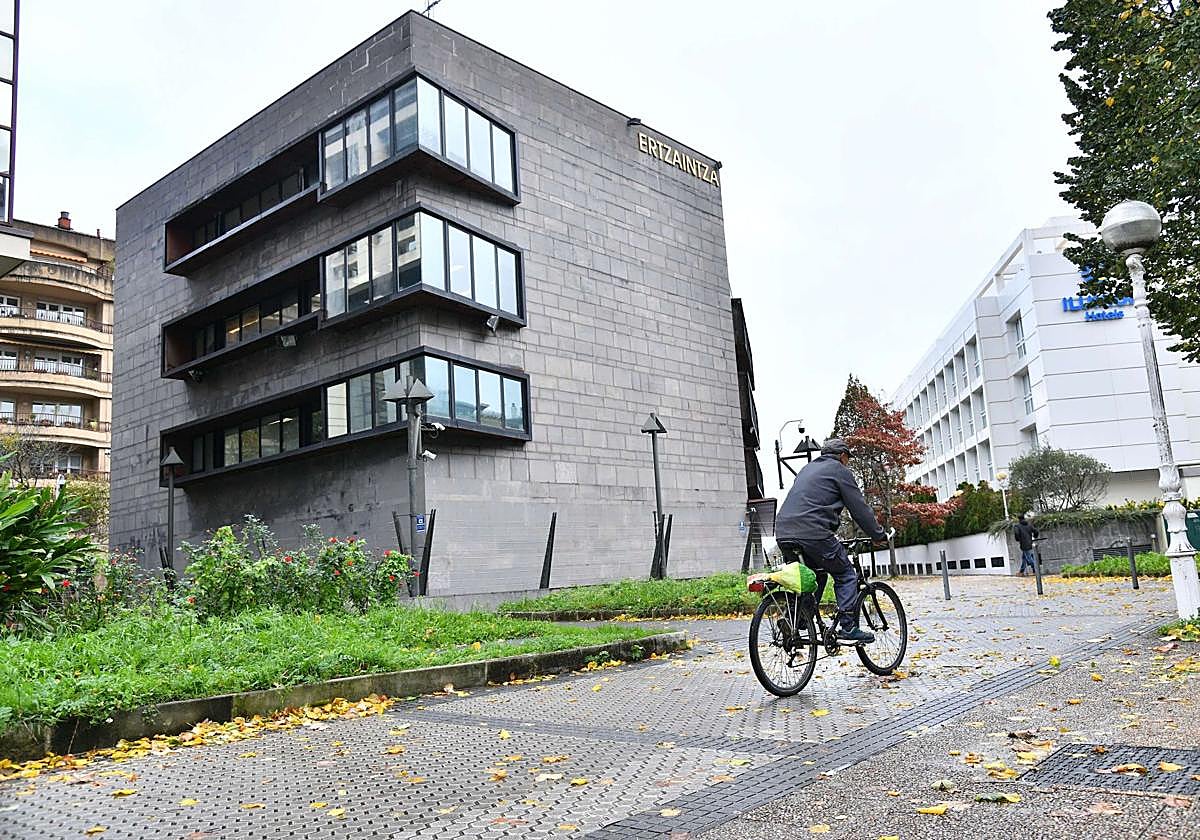 Comisaria de la Ertzaintza de Donostia.