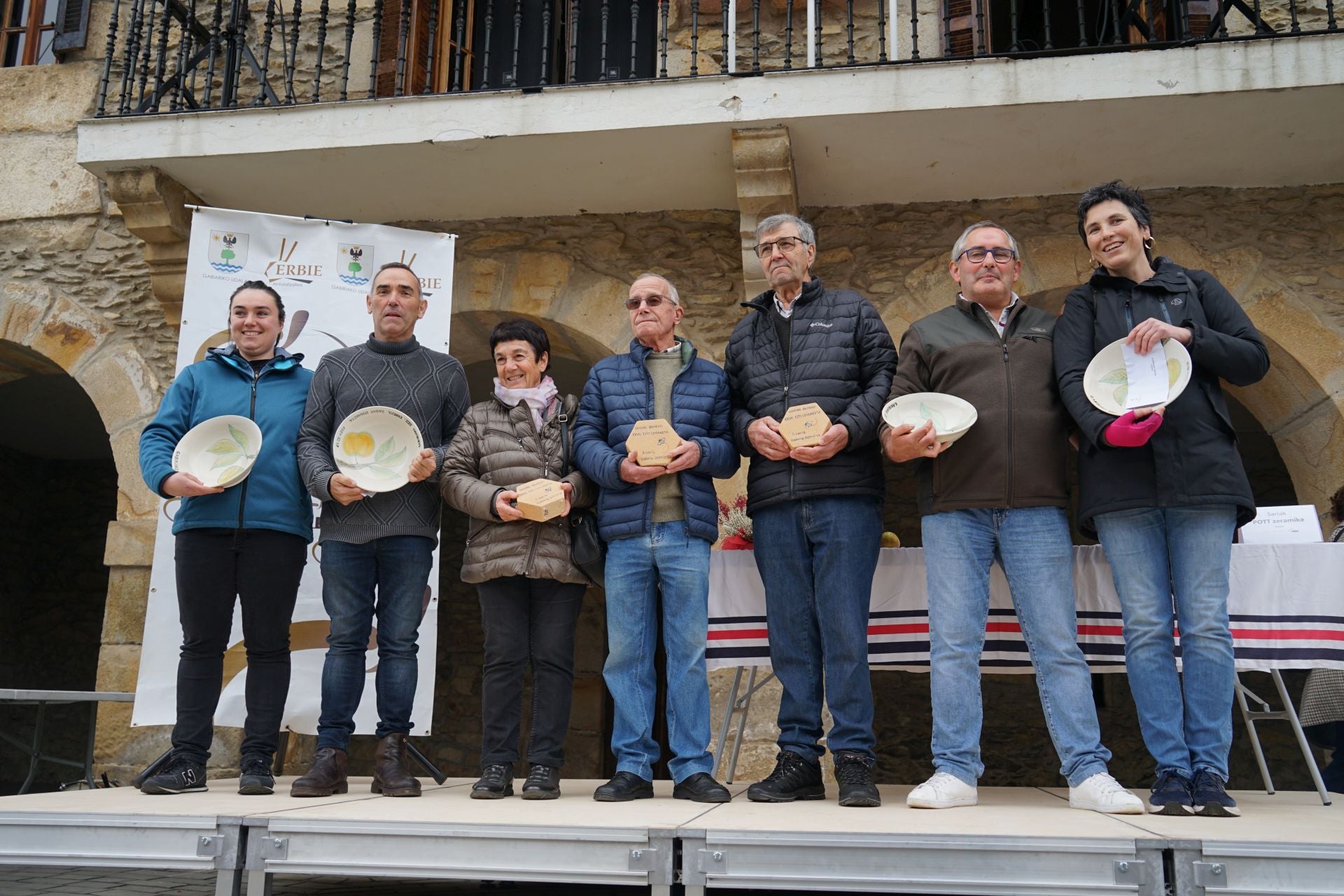 Gabirian ospatutako sagar azokaren argazkiak