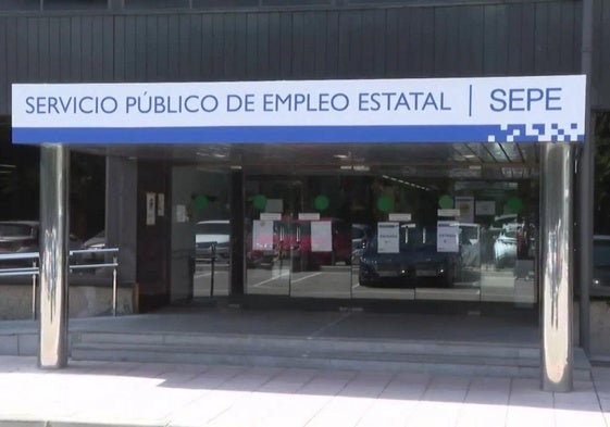 Exterior de una de las oficinas del Servicio Público de Empleo Estatal.