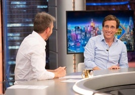 José Luis Martínez-Almeida, con Pablo Motos en 'El Hormiguero'.