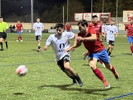 El Aloña no pudo sumar su tercera victoria en un partido marcado por las fuertes rachas de viento