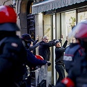 La afición del Ajax pasa de la kalejira y va al Reale Arena por su cuenta