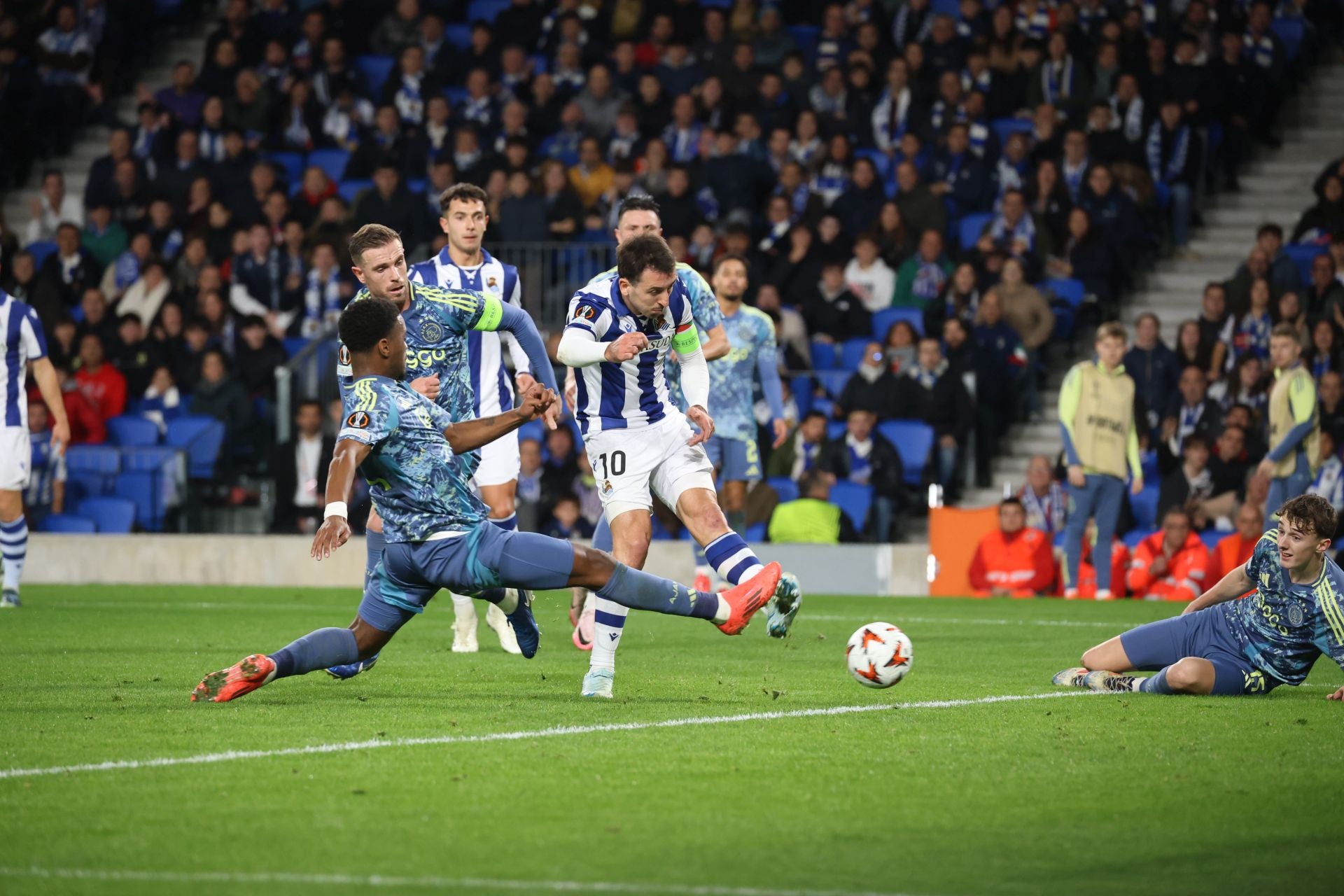 El Real Sociedad - Ajax, en imágenes