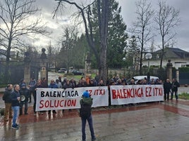 Concentración hoy en Vitoria ante la Delegación del Gobierno central en Euskadi y el Gobierno Vasco.