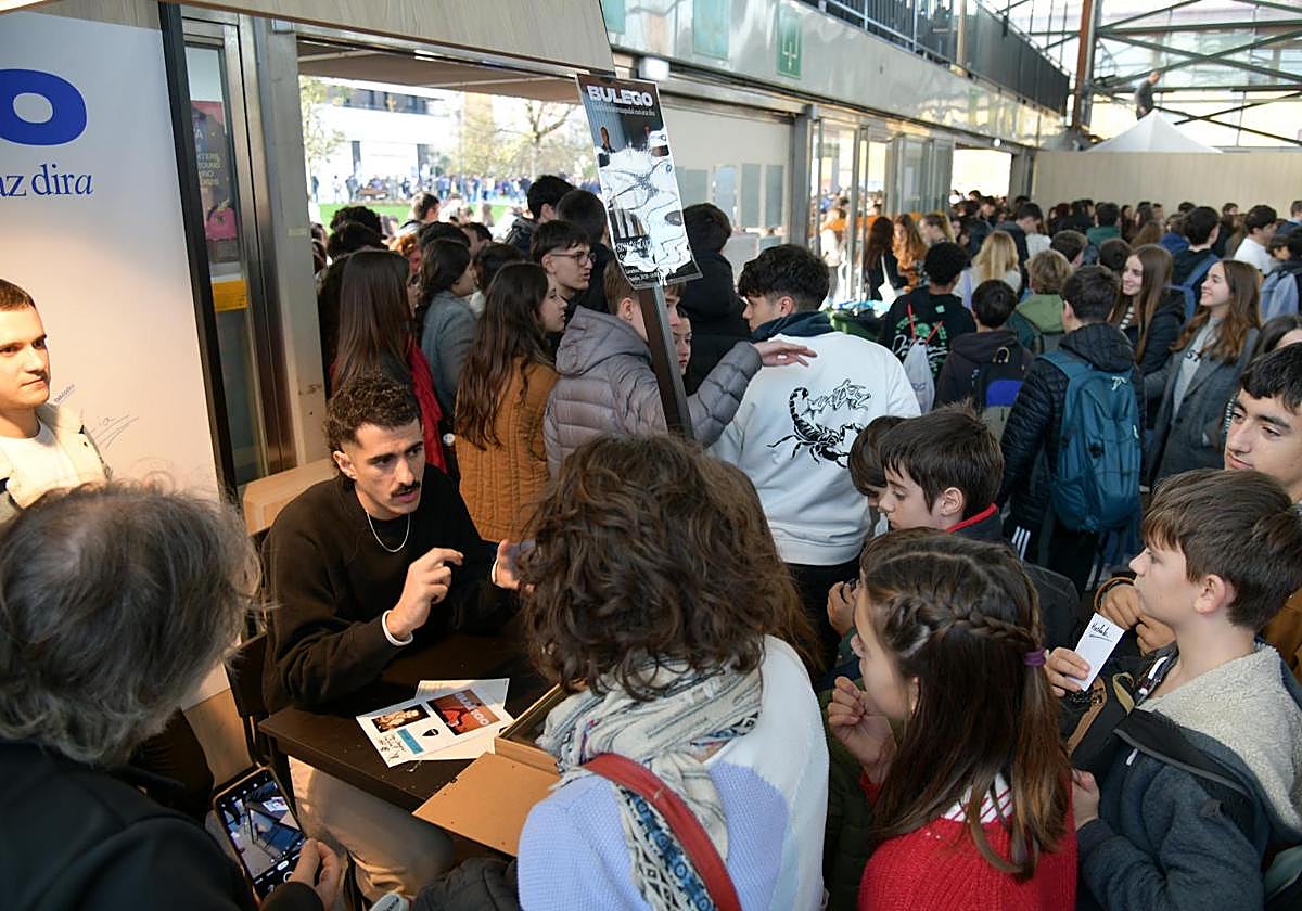 11:20ak aldera Landako gunean ateak itxi behar izan ditu.