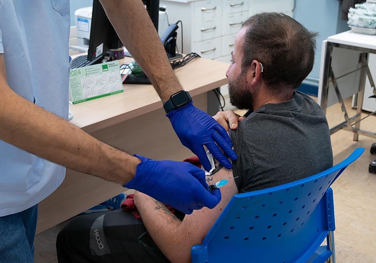 Osakidetza llama a vacunarse de la gripe en previsión de que el virus aumente en Navidad