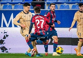 El 1x1 de los jugadores del Eibar ante el Huesca