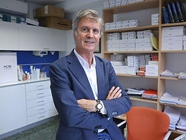 El neurólogo y fundador de VIVEbiotech, Gurutz Linazasoro.