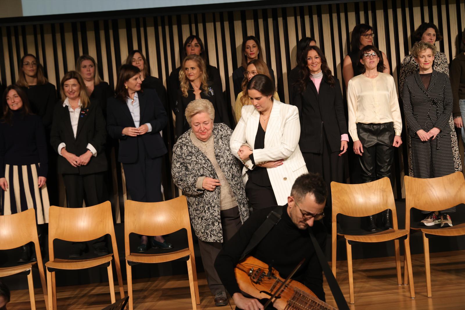 Presentación del libro &#039;Mamia (Esencia)&#039;