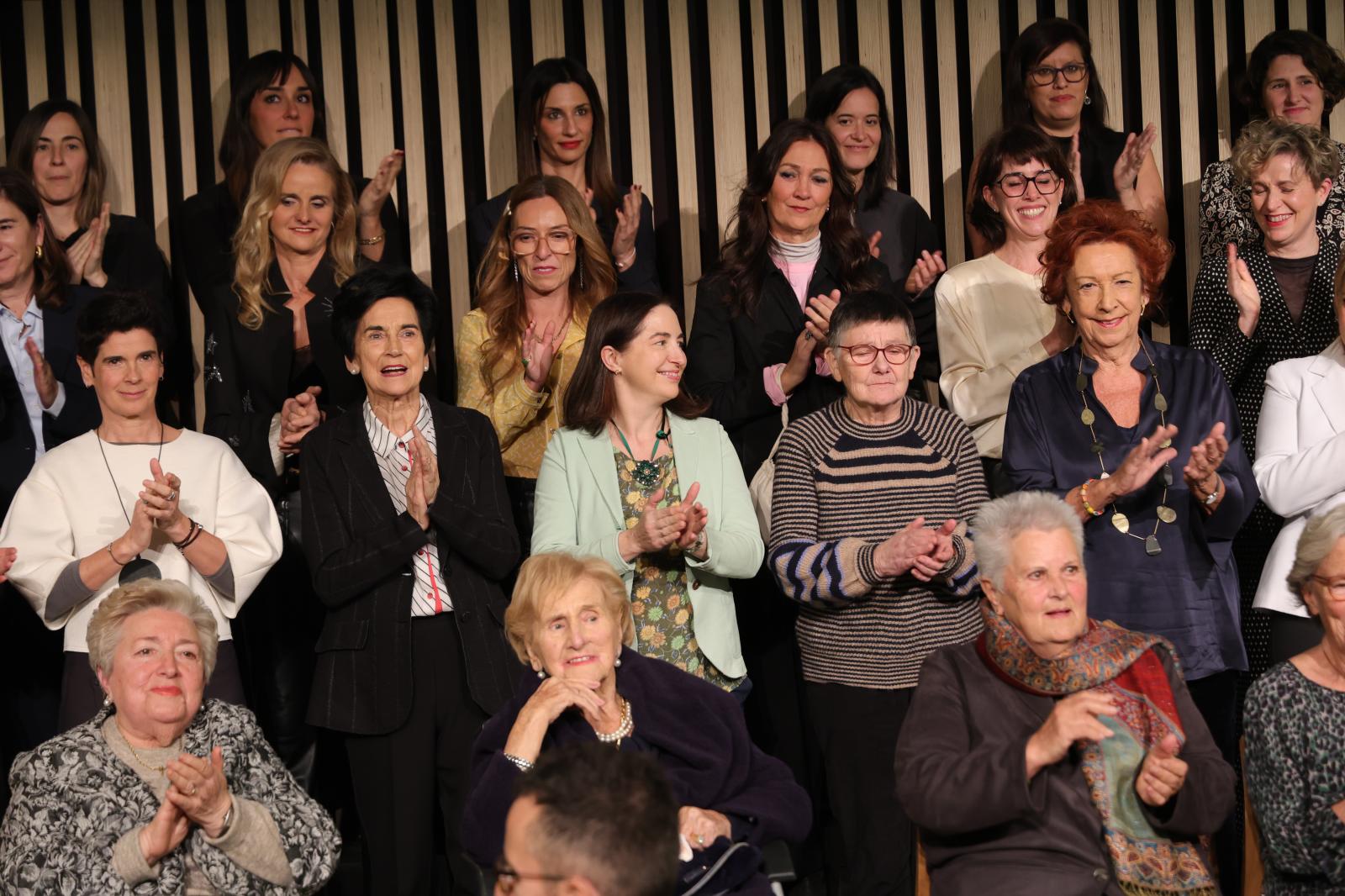 Presentación del libro &#039;Mamia (Esencia)&#039;