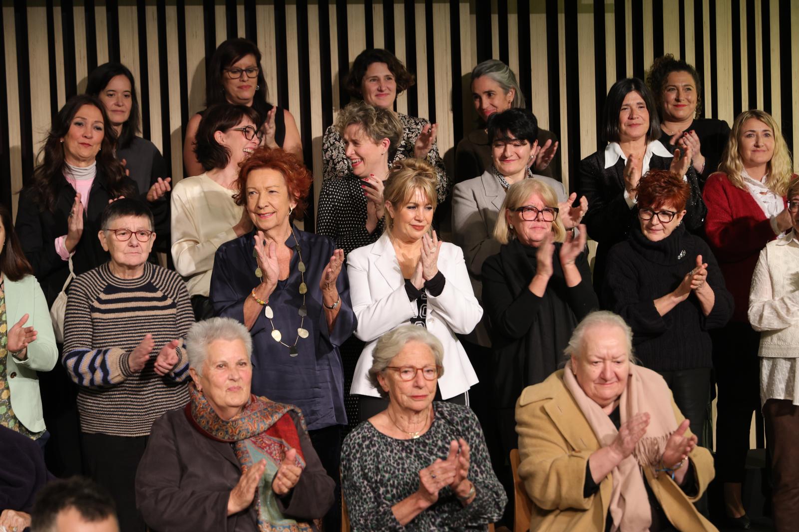 Presentación del libro &#039;Mamia (Esencia)&#039;