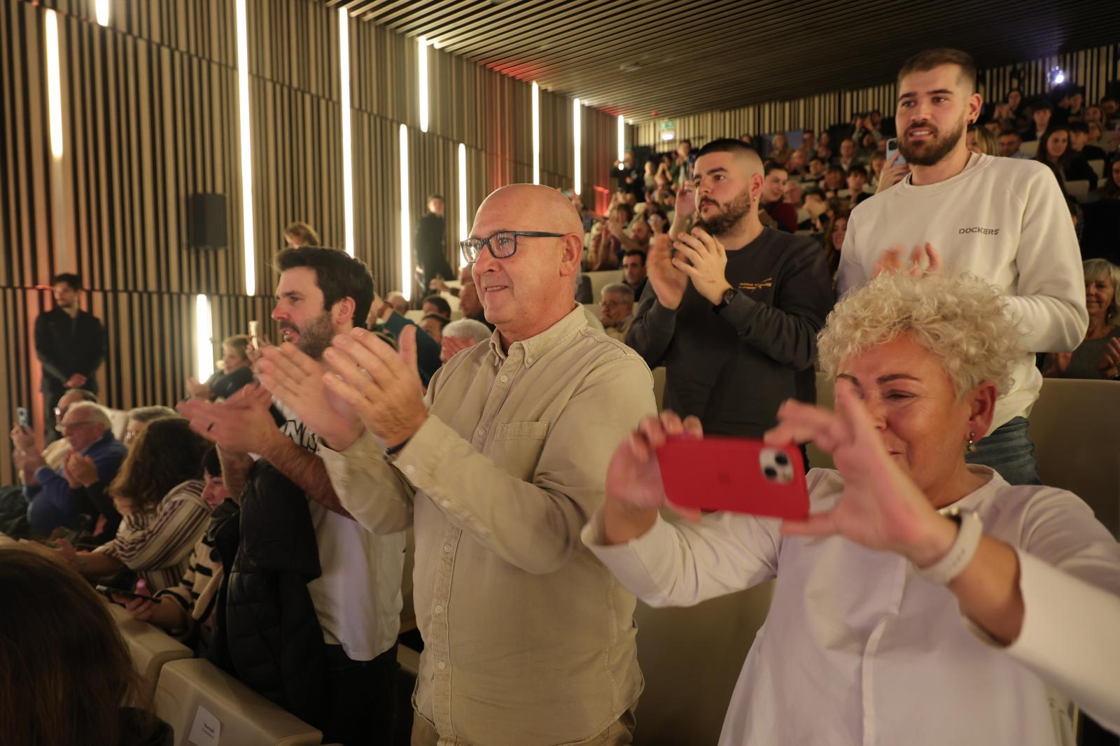 Presentación del libro &#039;Mamia (Esencia)&#039;