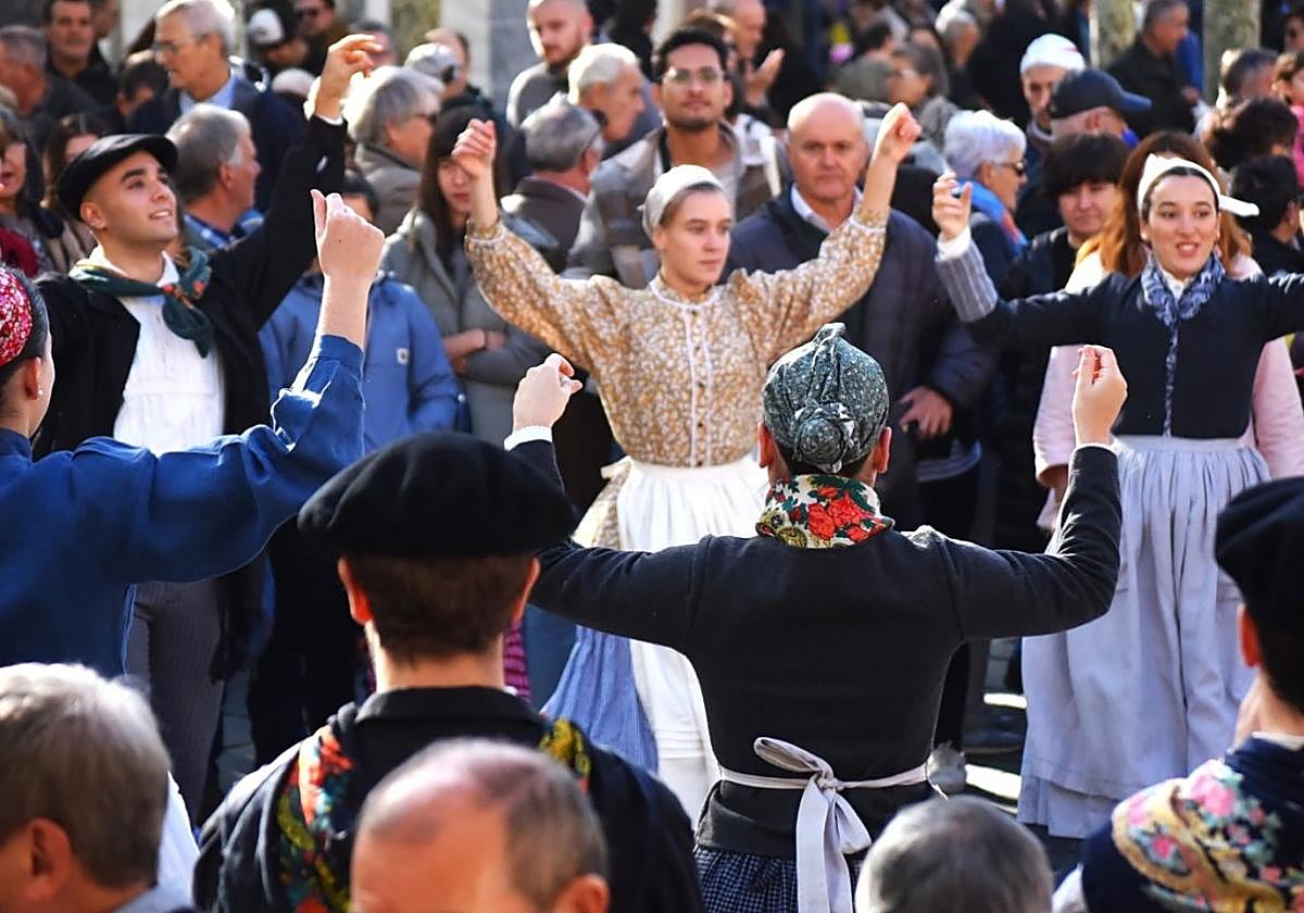 La consolidada Euskal Jaia será una de las citas obligadas en Tolosa mañana, en otro sábado que se anuncia lleno de ambiente.