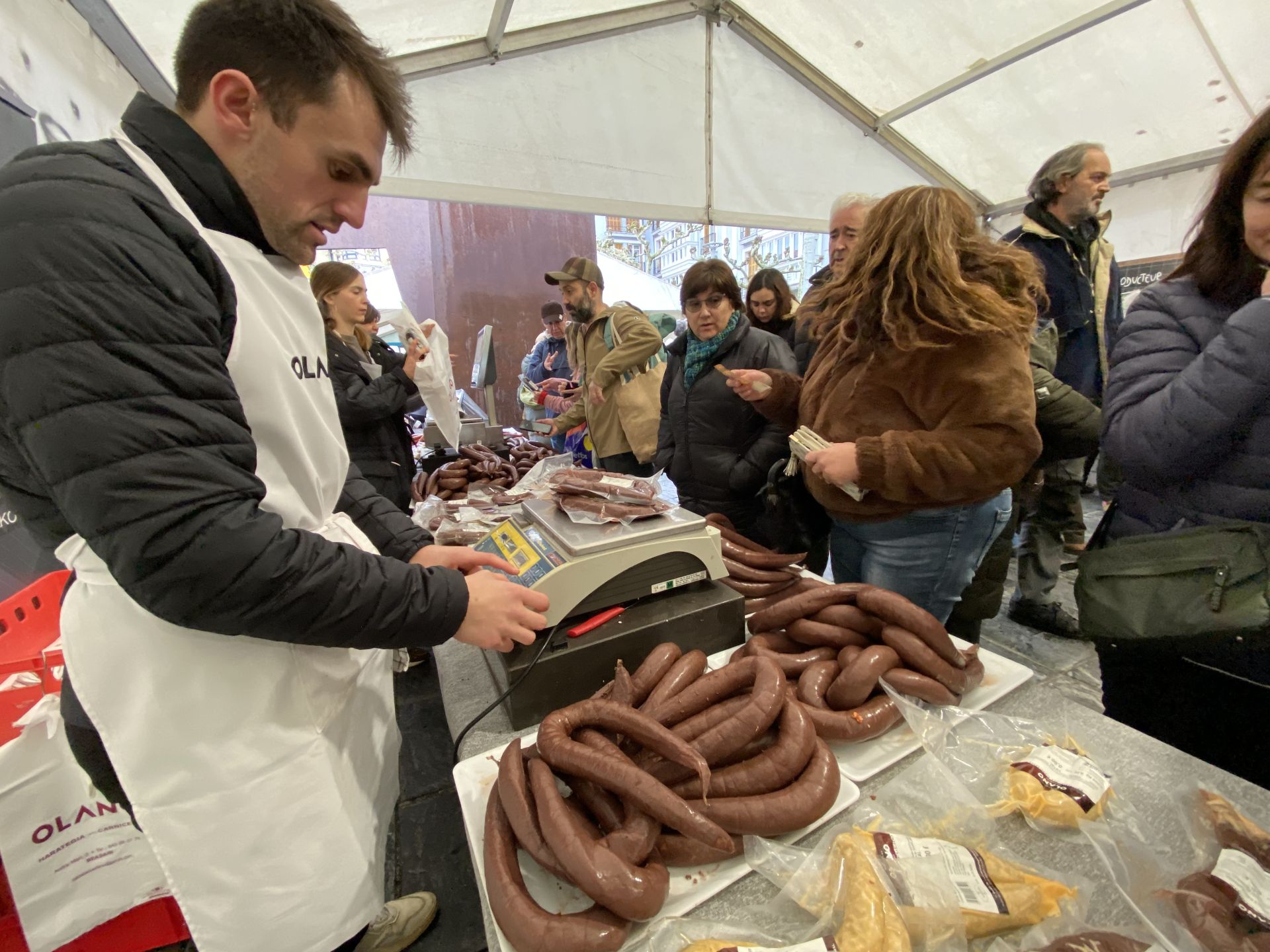 Tolosa saborea su Fiesta de la Alubia