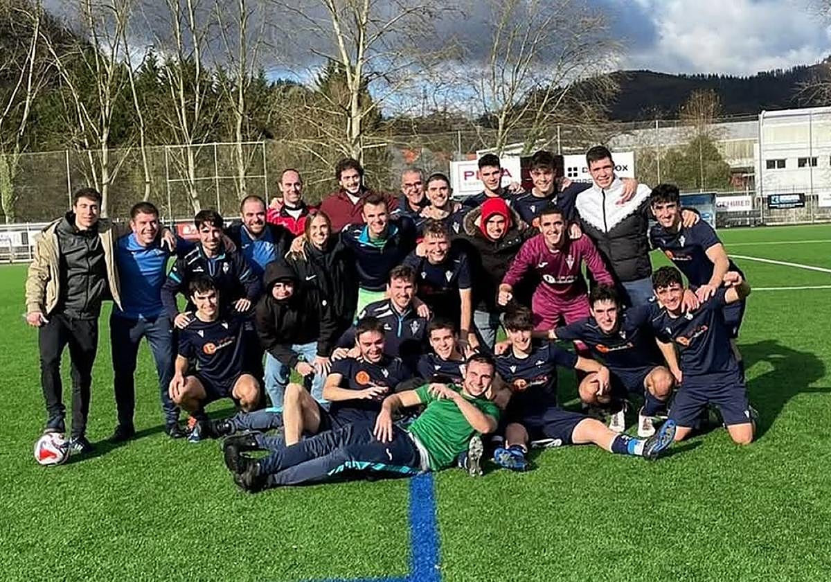 El verde artificial de Agorrosin, primer punto de celebración.