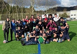 El verde artificial de Agorrosin, primer punto de celebración.