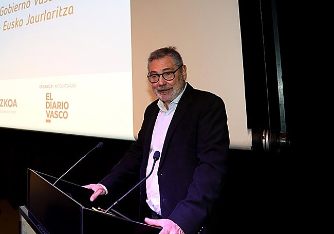 Alfonso Gurpegui abrió la jornada.