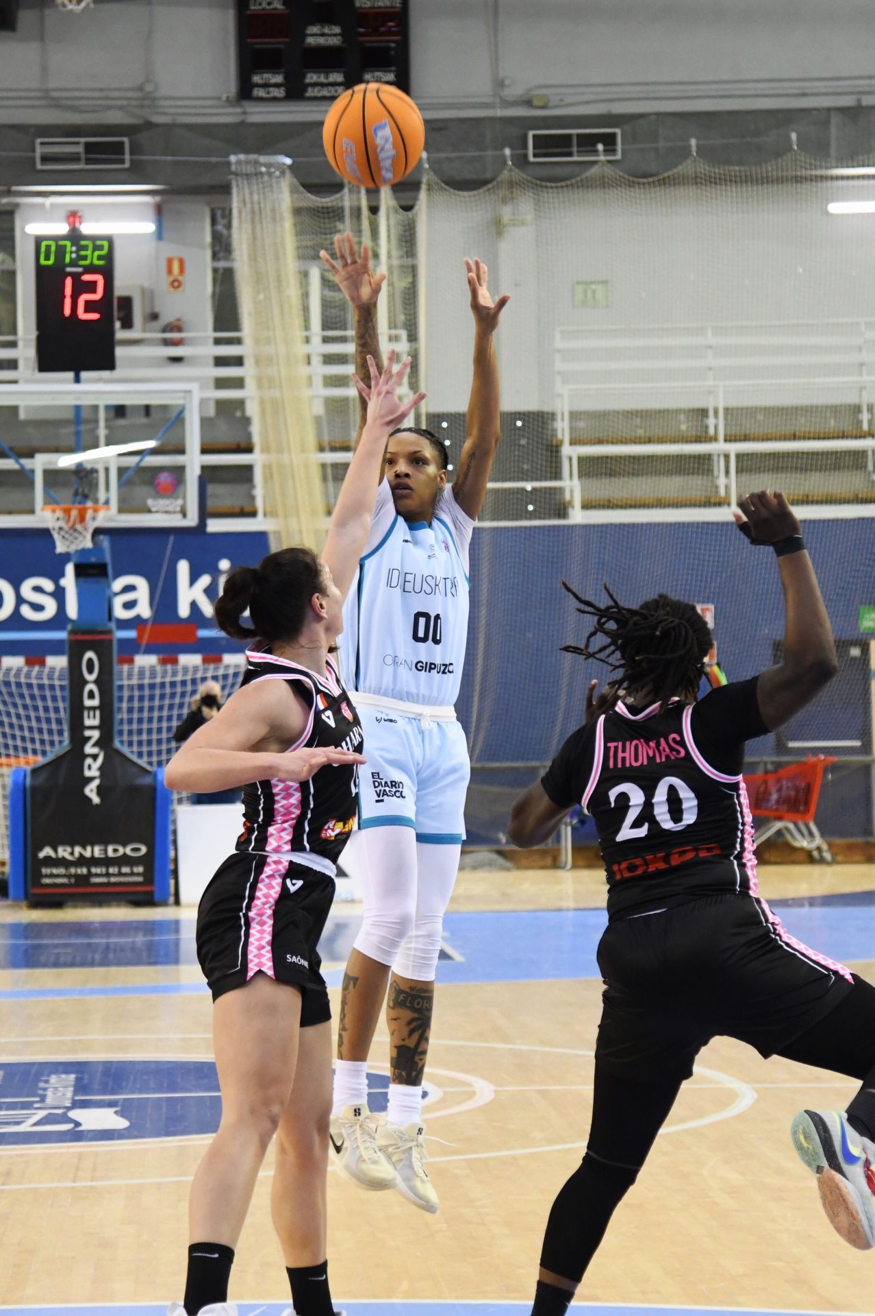 El hito del IDK Euskotren, en imágenes