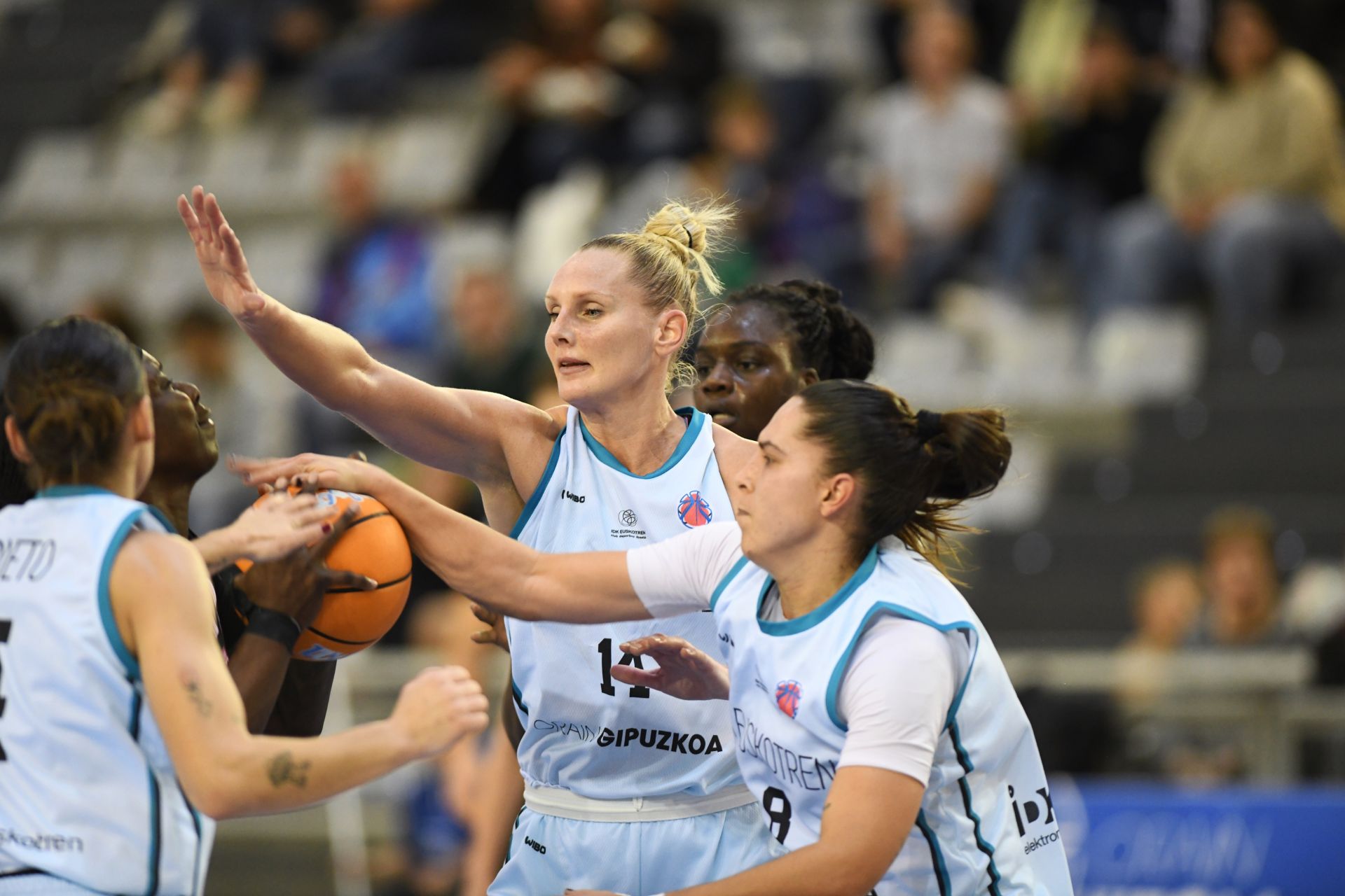 El hito del IDK Euskotren, en imágenes