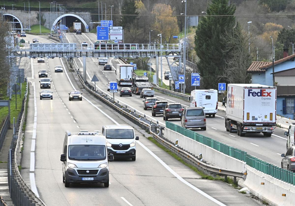 Más de 110.000 guipuzcoanos viven expuestos a niveles altos de contaminación acústica.