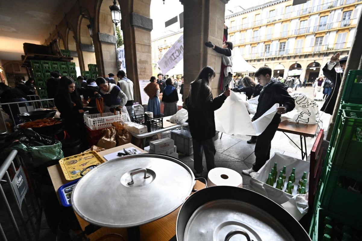 Donostia disfruta de su feria de Santo Tomás