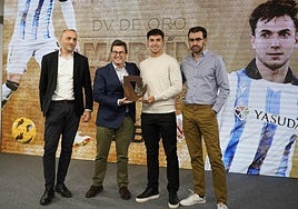 Juanma Velasco, subdirector de El Diario Vasco, Miguel Ángel Zamorano (grupo Uvesco), Zubimendi y Miguel González