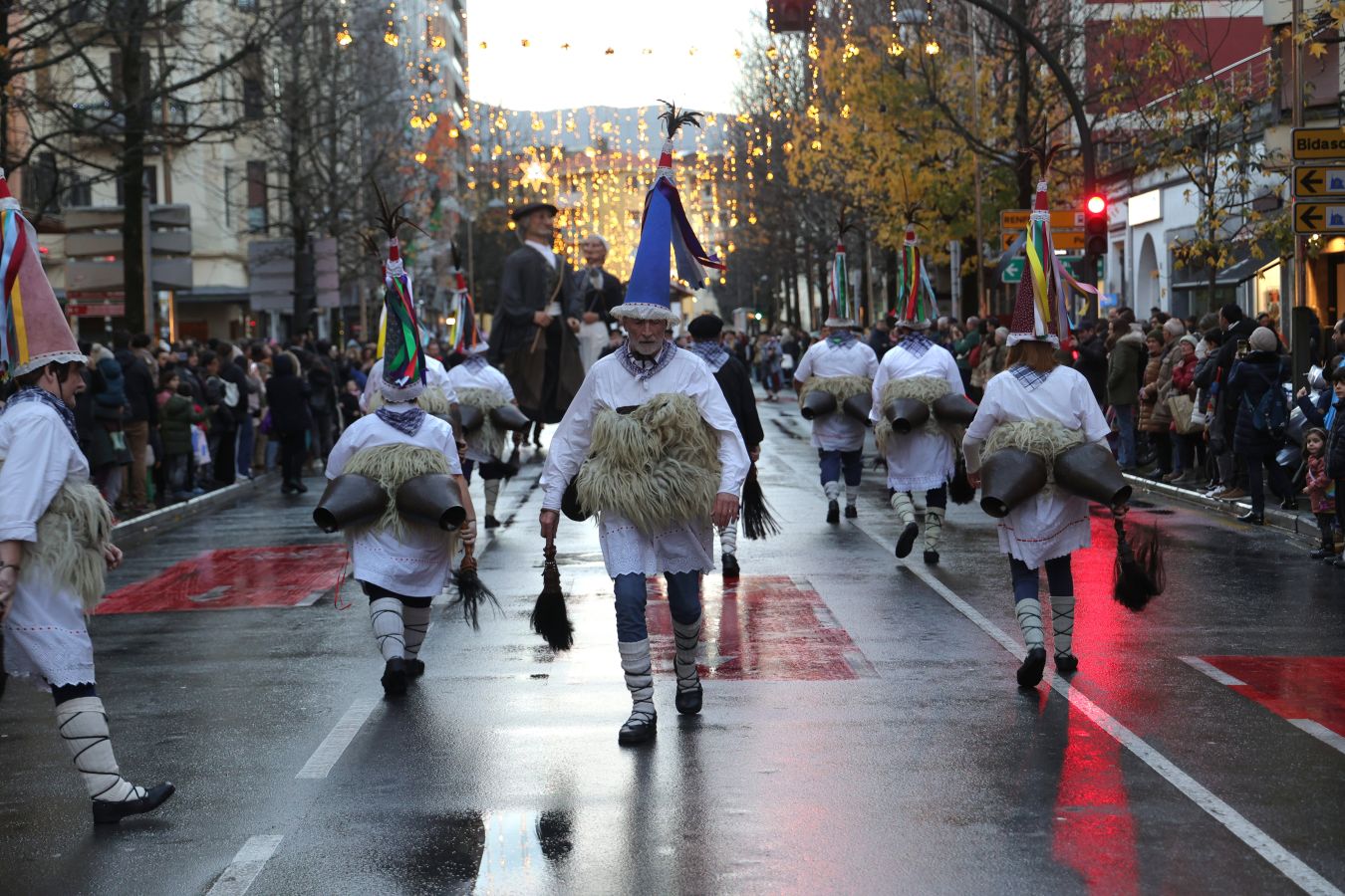 Olentzero visita a los niños de Irun