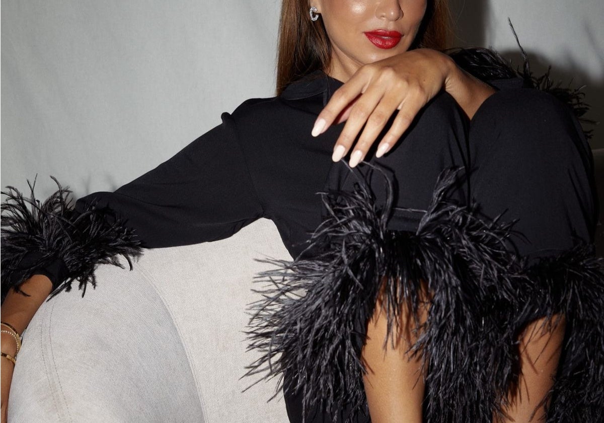 Look para Nochebuena o Nochevieja con plumas