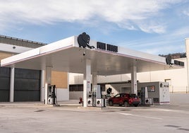 La nueva estación de Fuel Truck se ubica en la calle Portuetxe de Donostia, junto a Correos.