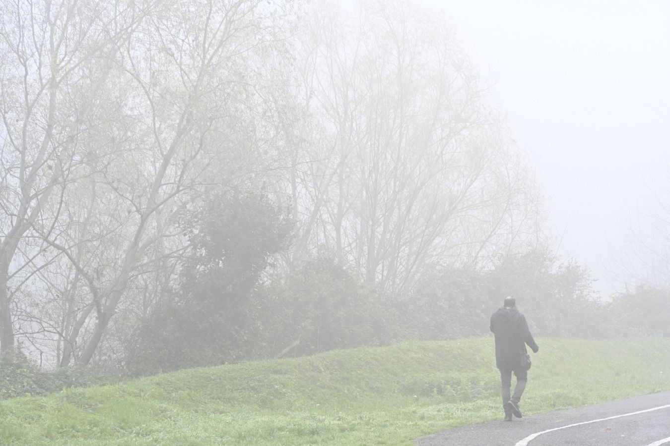 Gipuzkoa amanece bajo una densa niebla