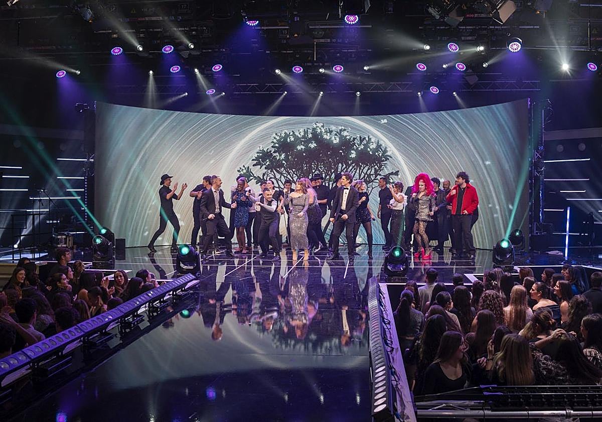 Musika eskaintza oparoa urte berriari ongietorria emateko