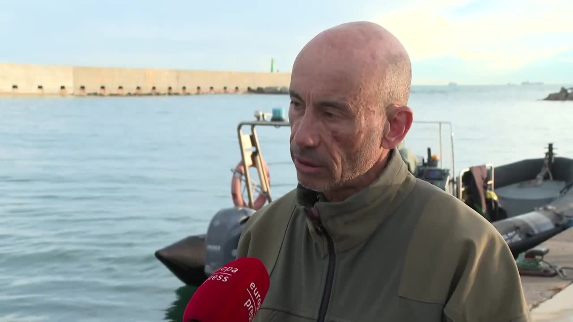 Salvamento Marítimo continuará este lunes con la búsqueda del hombre desaparecido en Barcelona