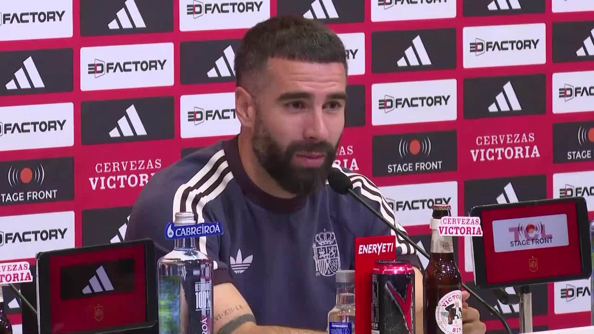 Carvajal y su duelo contra Vini Jr.: "Intentaré sacar todas las armas posibles"