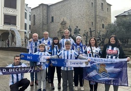 La afición realista en Ponferrada, con ganas de apoyar a la Real en el duelo de Copa ante la Ponferradina.