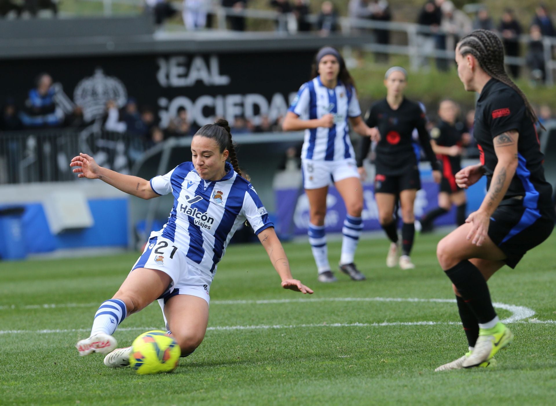 Las imágenes de la derrota de la Real Sociedad en Zubieta