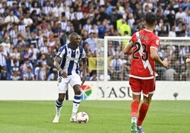 Traoré, ante el Rayo Vallecano en Anoeta esta temporada.