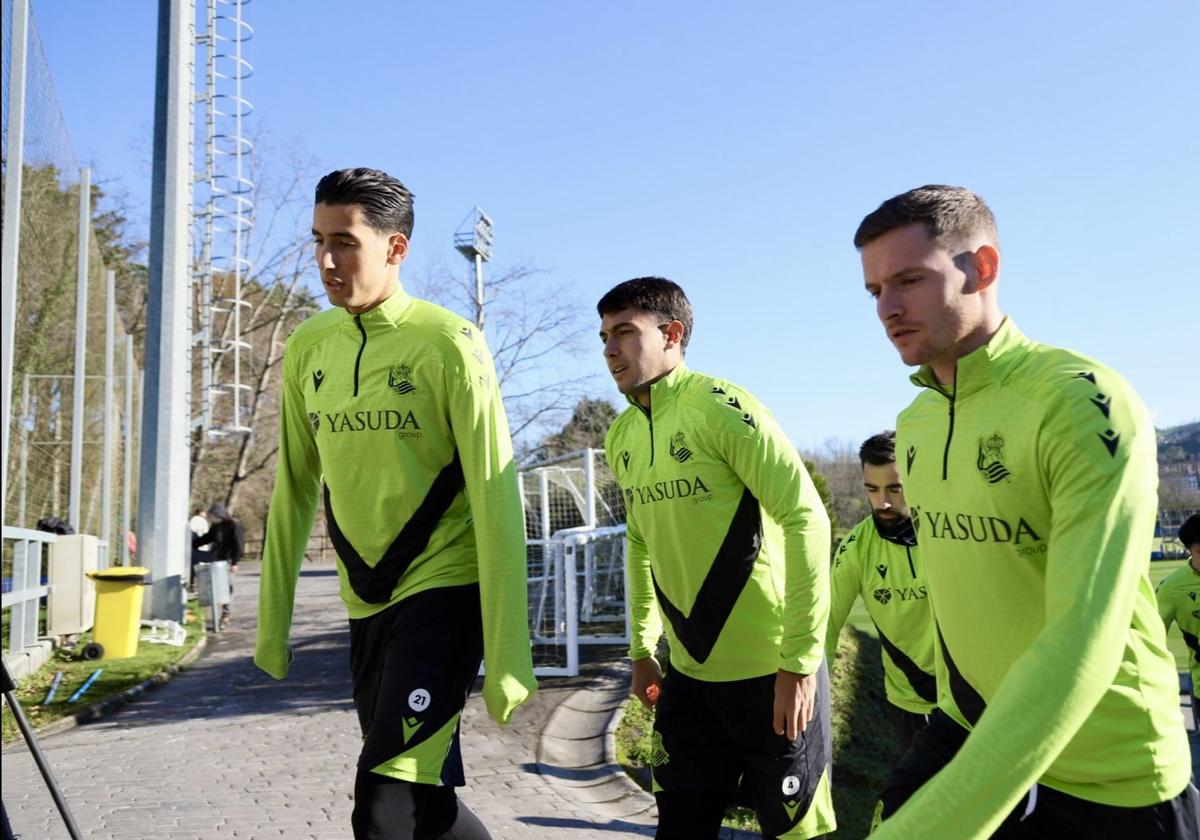 Aguerd, Zubimendi y Gómez, hoy en Zubieta.