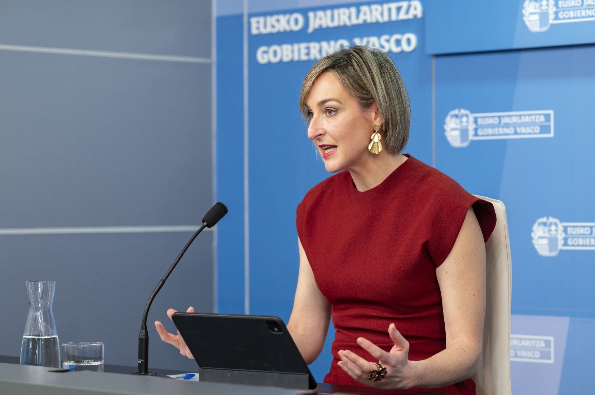 Maria Ubarretxena, portavoz del Gobierno Vasco, este martes en rueda de prensa.