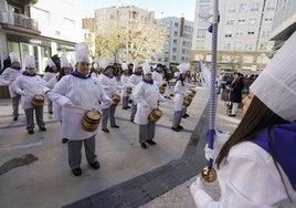 La tamborrada Mamelena se estrenó el año pasado por las calles del barrio de Amara